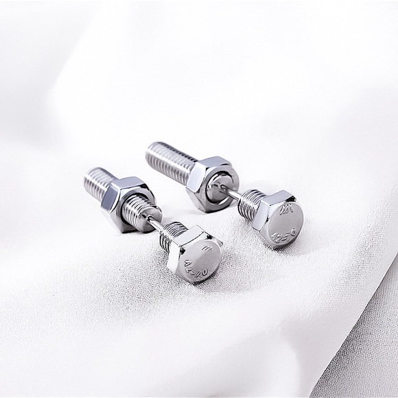 ⚜️[𝟯/$𝟮𝟴]⚜️NEW Bolt Double-Sided Earrings - Picture 8 of 11